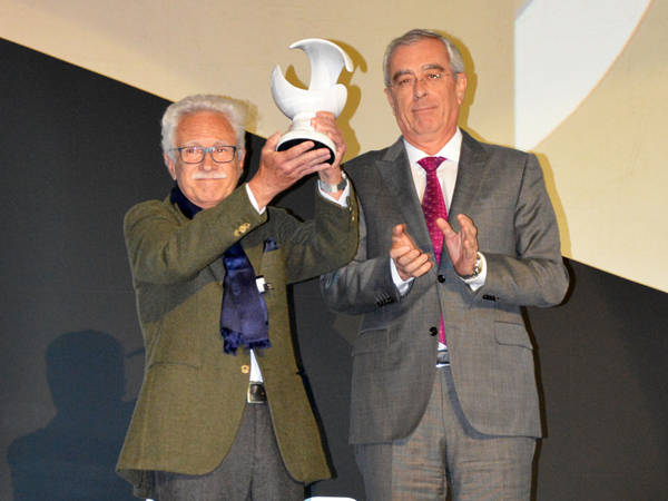 Carlos Sallaberry, Premio América Latina 2016 Carlos Sallaberry, Premio América Latina 2016