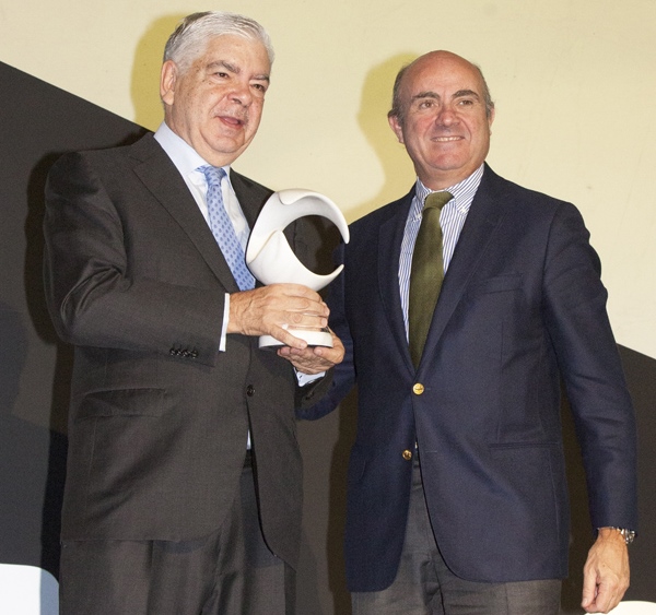Miguel Otero, Premio Insititucion 2016 Miguel Otero, Premio Insititucion 2016